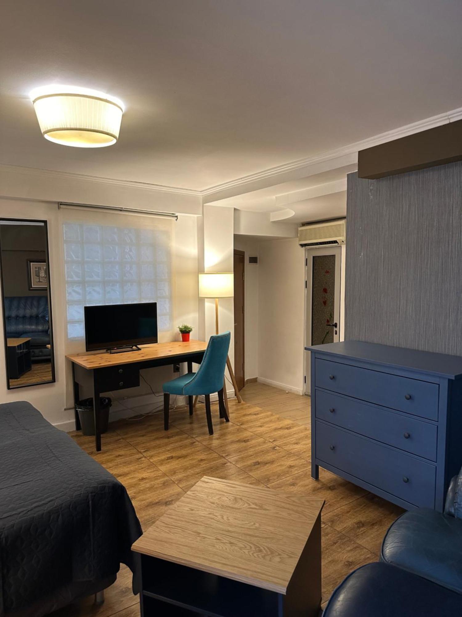 וארנה Hotel Art מראה חיצוני תמונה