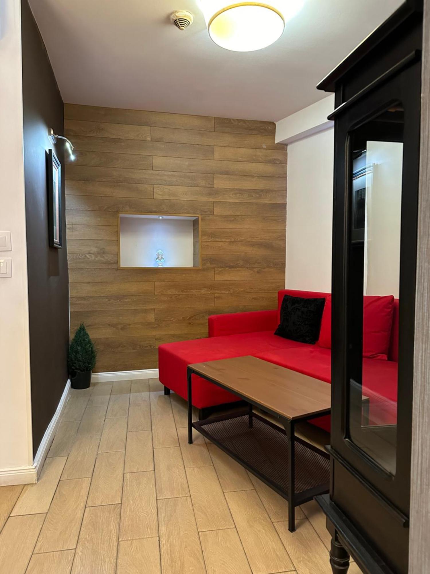 וארנה Hotel Art מראה חיצוני תמונה